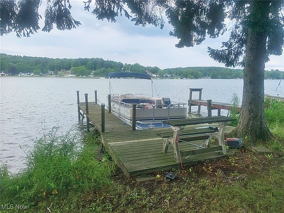 4th image of 32480 Wooddale Dr