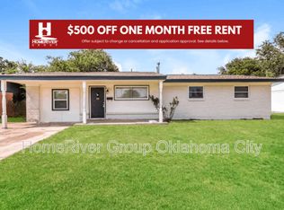 621 SW 13th St, Moore, OK 73160