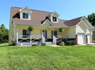 220 Canfield St, Milan, MI 48160