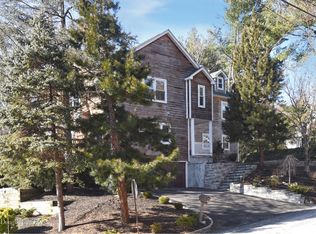 6 Woods Rd, Locust Valley, NY 11560