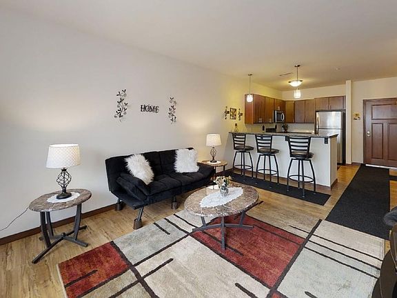4th image of 4703 Terminal Dr #204