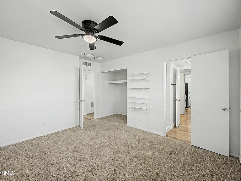 317 N Elm St — Photo 24