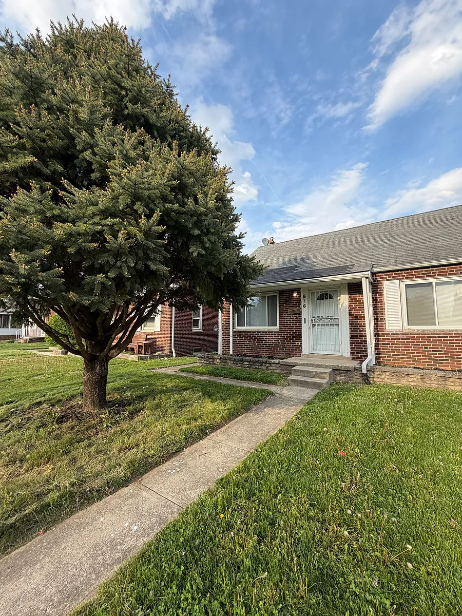 Building Photo - 676 Butler Ave