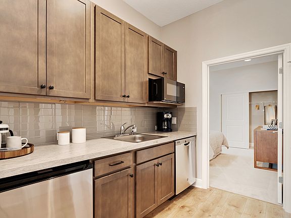 Extra Suite Plus kitchenette