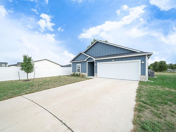 2nd image of 2741 S Cypress Ct