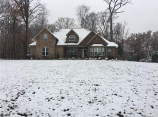 206 Howland Terrace Blvd, Warren, OH 44484