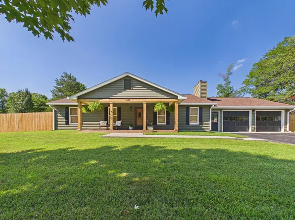 3458 Bradshaw Rd, Salem, VA 24153