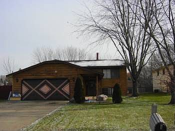2nd image of 7950 Fairfield Cir N