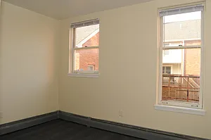 906-12 Morris St — Photo 10