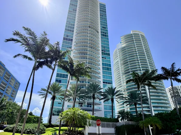 2101 Brickell Ave, Miami, FL