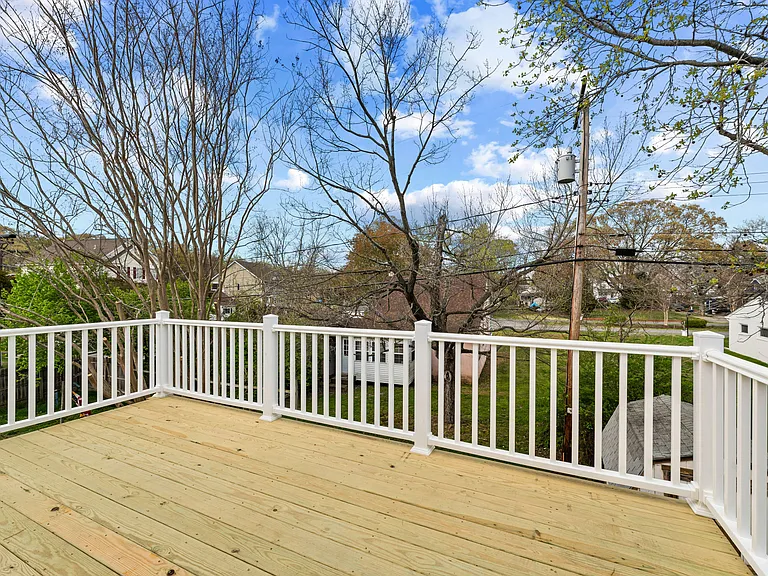 1512 Lincoln Rd — Photo 4