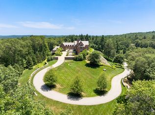 4 Willow Rd, Weston, MA 02493