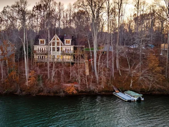 357 Lakewood Pointe Dr, Roxboro, NC 27574
