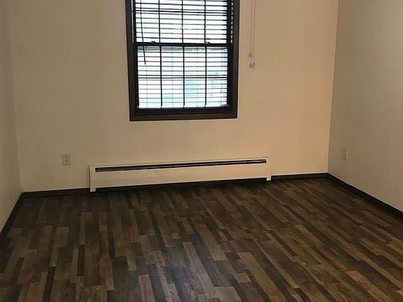 Large Bedroom
