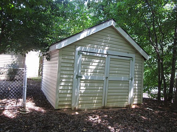 5th image of 116 Horseshoe Dr