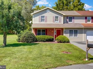 4205 Hill Terrace Dr, Sinking Spring, PA 19608