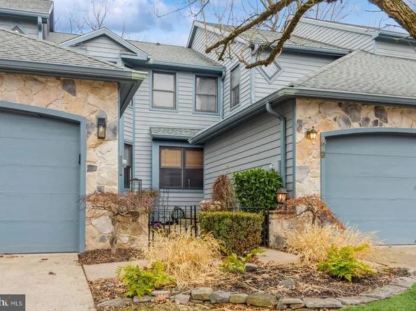 3 Hillside Ct, Lambertville, NJ 08530