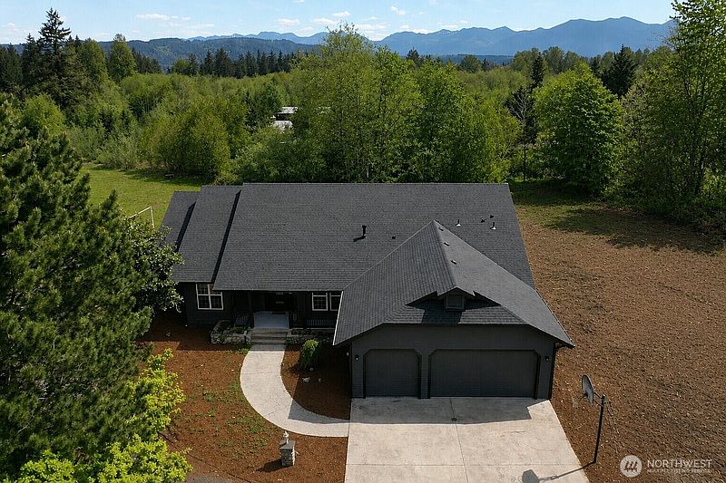 3rd image of 31728 SE Issaquah Fall City Road