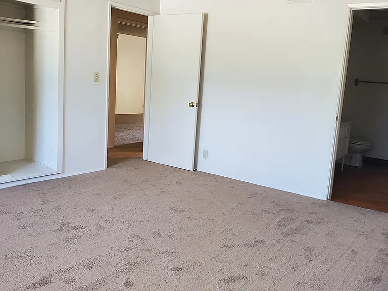 1362 Lafayette Rd #M — Photo 13