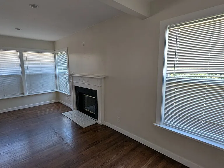 14156 Friar St — Photo 4