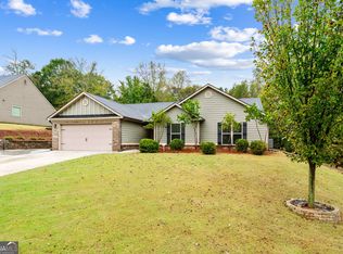 519 Lena Dr, Hoschton, GA 30548