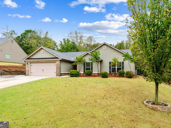 519 Lena Dr, Hoschton, GA 30548