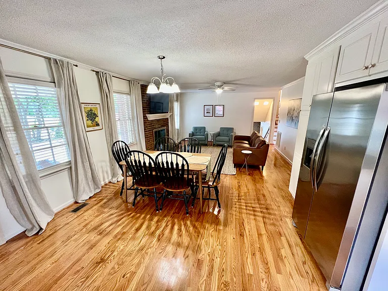 605 Regent Rd — Photo 3