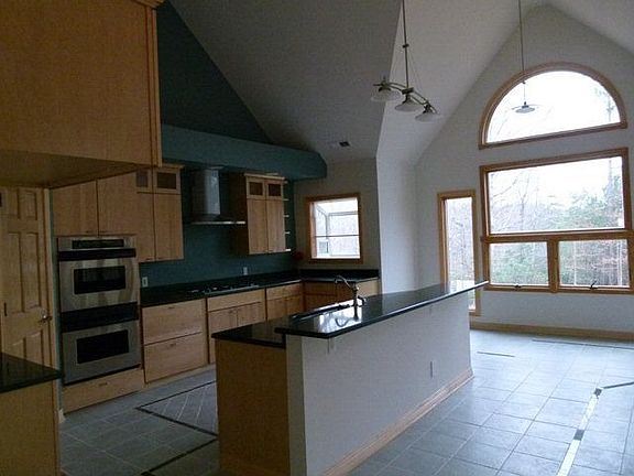 4th image of 1118 Riverwood Dr