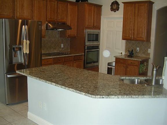 4th image of 2705 Aberdeen Dr