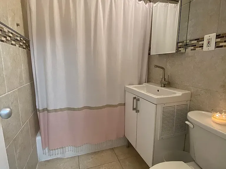305 C St NE #308 — Photo 19