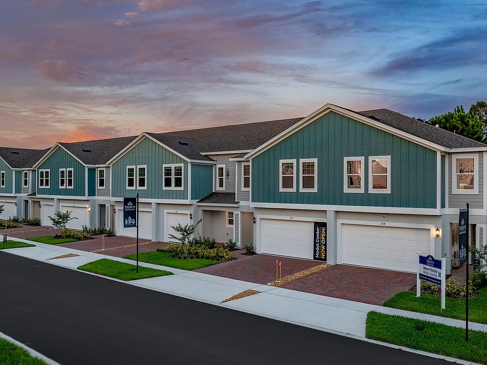 Mustang end unit at Blue Springs Reserve by Trinity Family Builders