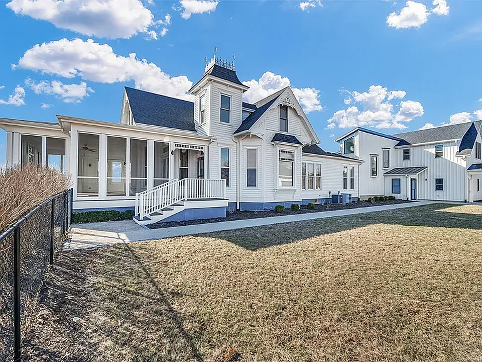 2132 Deland Monticello Rd