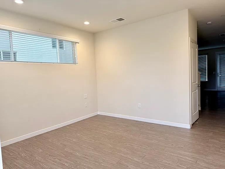 569 Charles Bradley Way — Photo 2