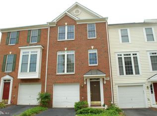 4048 Fairfax Center Hunt Trl, Fairfax, VA 22030