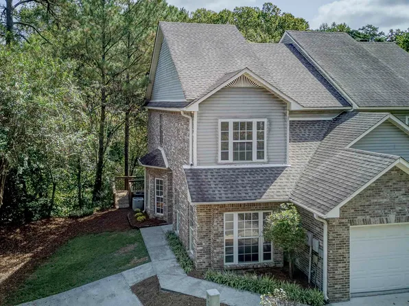 4010 River Walk Ln, Birmingham, AL 35216