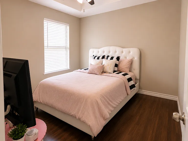7920 Elka Loop — Photo 18