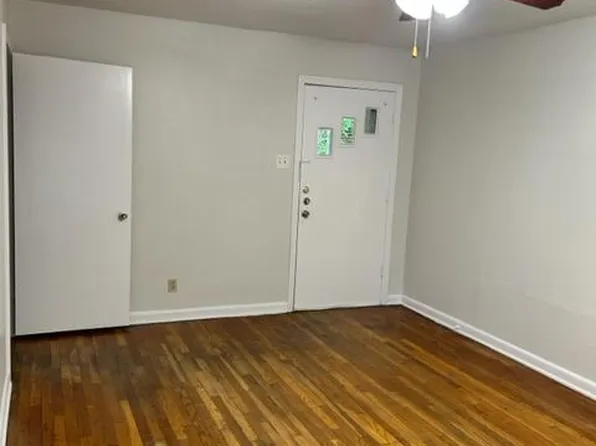 1729 W Mistletoe Ave #2, San Antonio, TX 78201