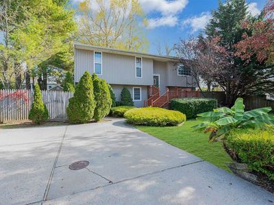 25 Hamilton Avenue, Brentwood, NY, 11717