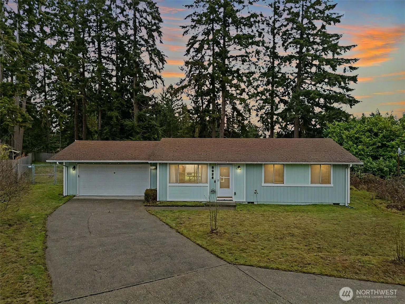 8926 Quinault Loop NE photo 1