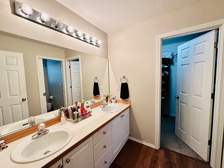 5216 NE Schoeler Cir — Photo 19