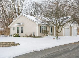 800 Whitney Rd W, Fairport, NY 14450