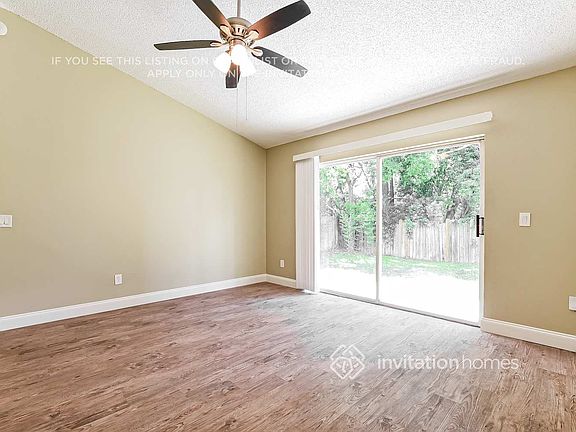 3rd image of 9472 Brackin St