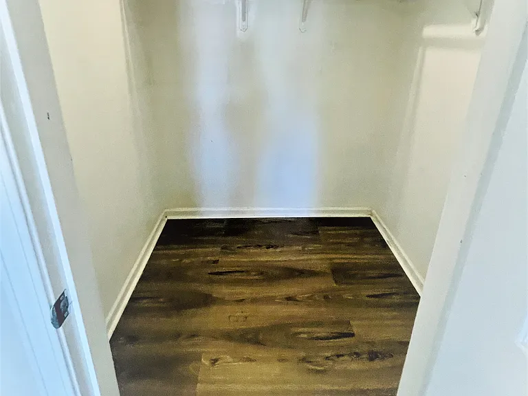 1704 NE Whitestone Dr — Photo 10