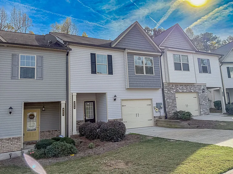 Turtle Creek Dr — Photo 37