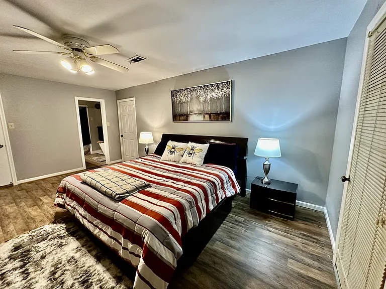 5914 Green Falls Dr — Photo 3