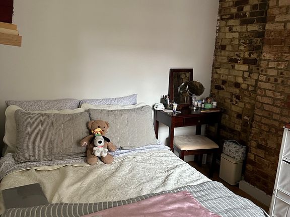 2nd image of 161 Ludlow St APT 7