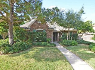 17319 Meadow Heights Dr, Houston, TX 77095