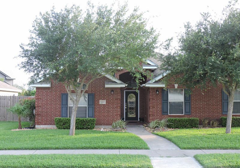 1st image of 1211 Meadowbrook Dr
