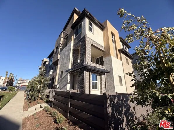 240 Abacus Ave, San Marcos, CA 92078