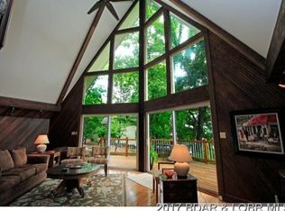 90 Crocker Ct, Lake Ozark, MO 65049